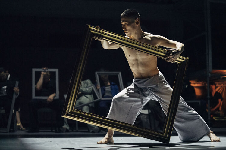 ©Filip Van Roe_Vlaemsch (Chez Moi) by Sidi Labi Cherkaoui @ Eastman Company